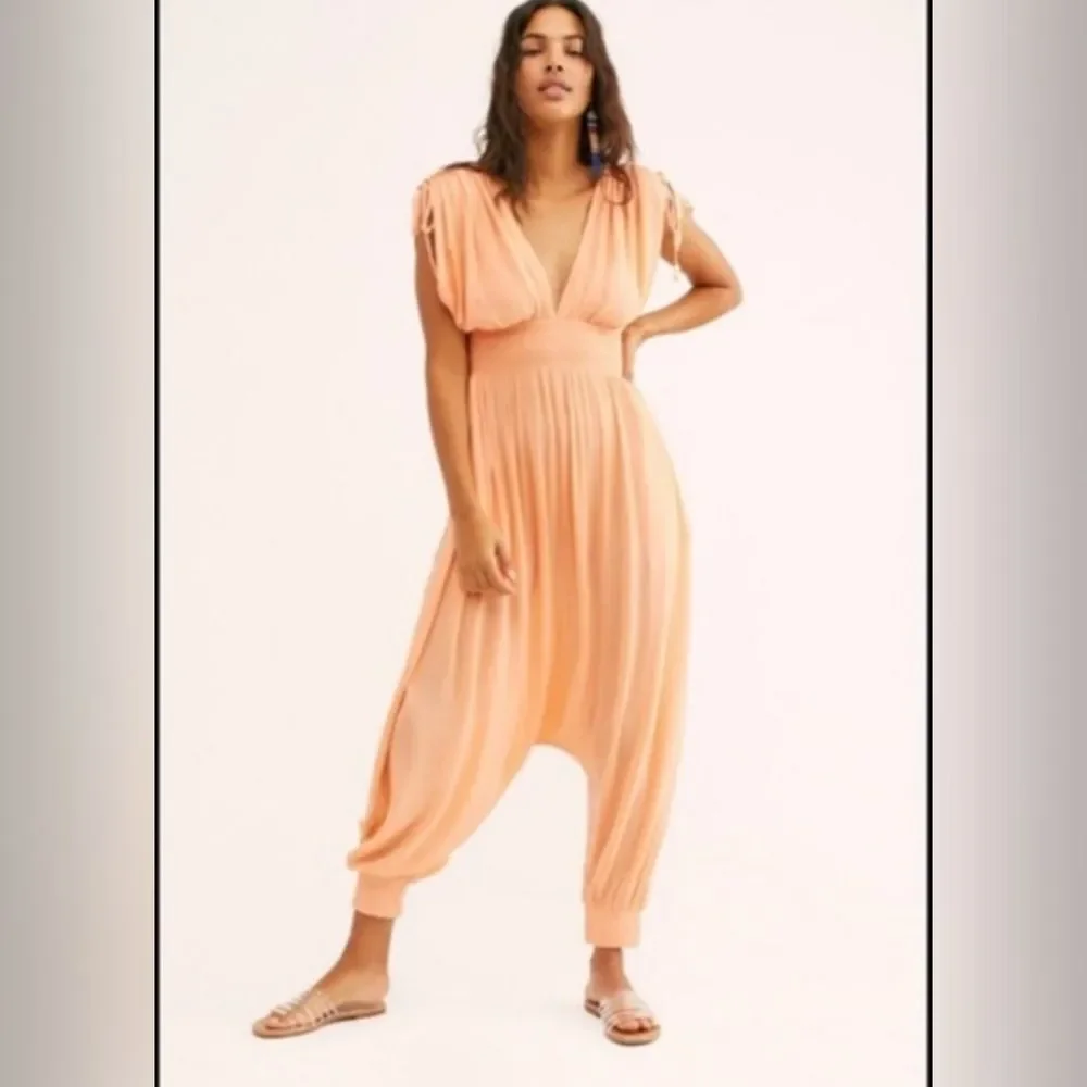 FREE PEOPLE 'WAITING FOR THE SUN TRIANGLE JUMPSUIT Size XS